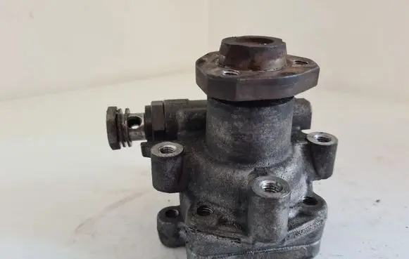 Skoda Octavia Mk1 (1U) Power steering pump 1J0422154A