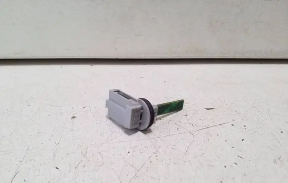 Porsche Taycan 9J1 Interior temperature sensor 3D0907543A
