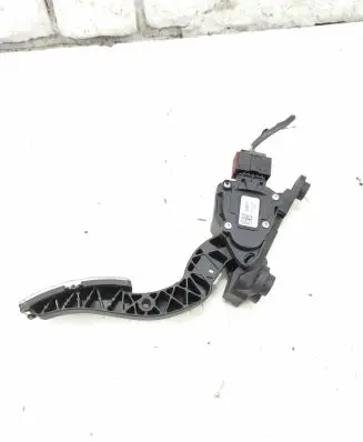 Hyundai i20 (BC3 BI3) Accelerator throttle pedal G811 145440 18112019