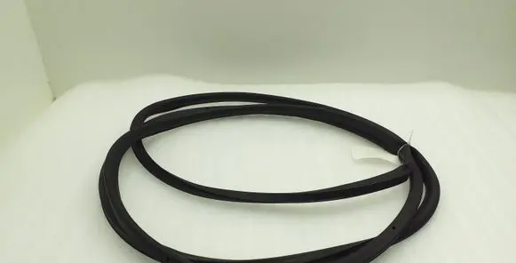 Porsche Cayenne (92A) Rubber seal front door (on door) 7P0837911 7P0837911H