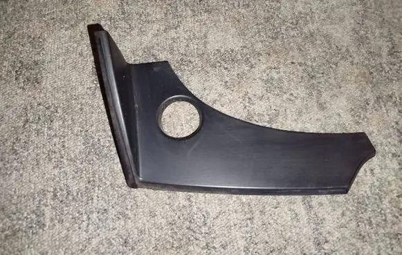 Audi TT Mk1 Rear/tail light trim molding 8N0807533