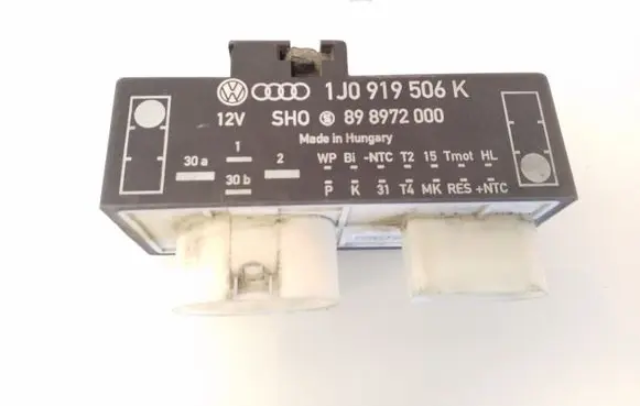 Volkswagen Golf IV Coolant fan relay 1J0919506K 898972000