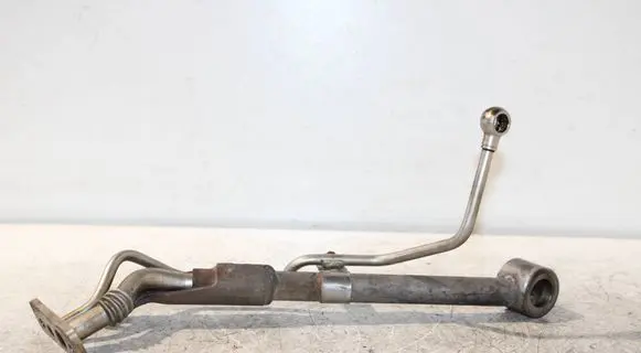 Volkswagen Caddy Turbo turbocharger oiling pipe/hose 03L145535D