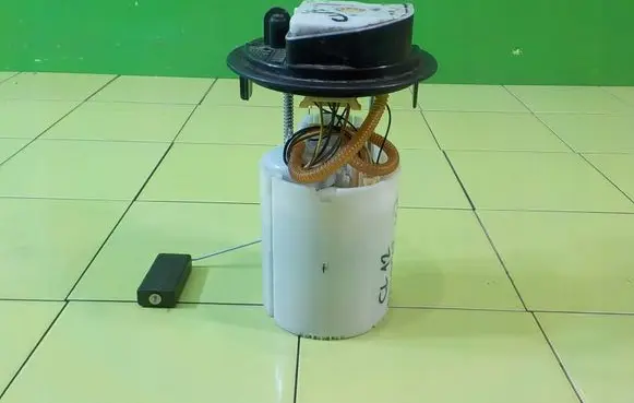 Peugeot 3008 I In-tank fuel pump 9813270380