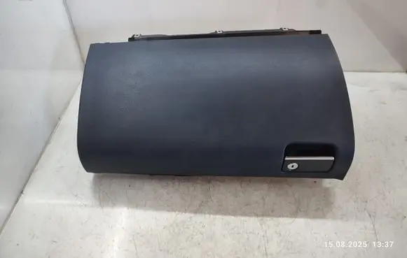 Mercedes-Benz ML W164 Glove box a1646800091