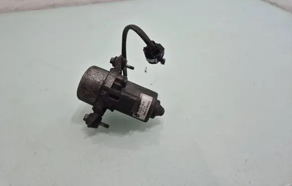 Dodge Grand Caravan Vacuum pump 04581541AA