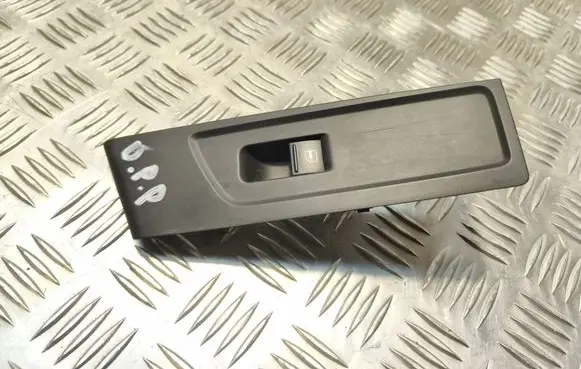 Volkswagen PASSAT B7 Electric window control switch 3AB857858