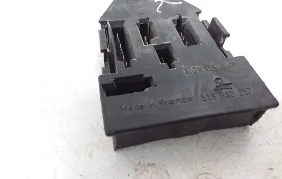 Tail light part
