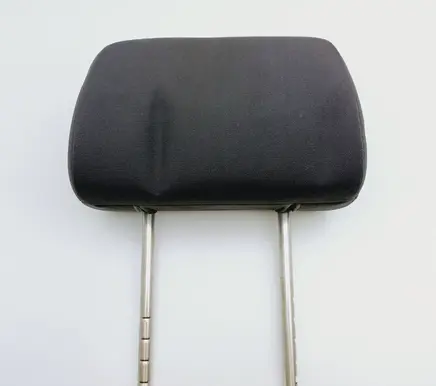 Volkswagen Polo IV 9N3 Rear seat headrest 