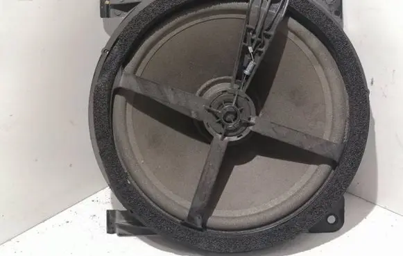 Volvo S60 Front door speaker 30745945