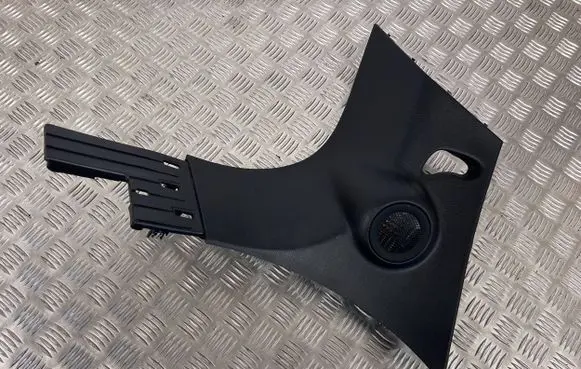 Dodge Durango III (D)pillar trim (top) 1GQ68DX9AD