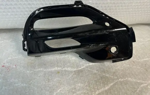 Front bumper lower grill