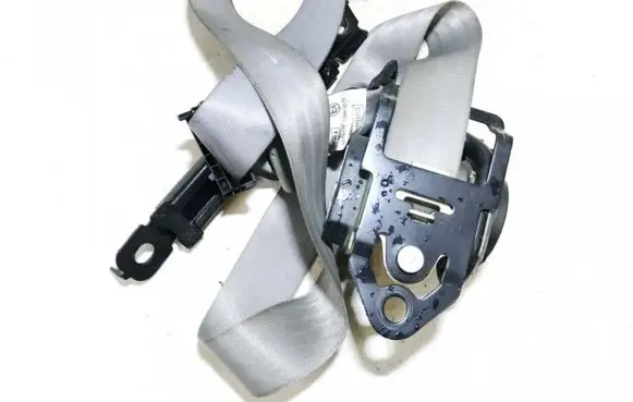 Hyundai Sonata Front seatbelt 511652600a