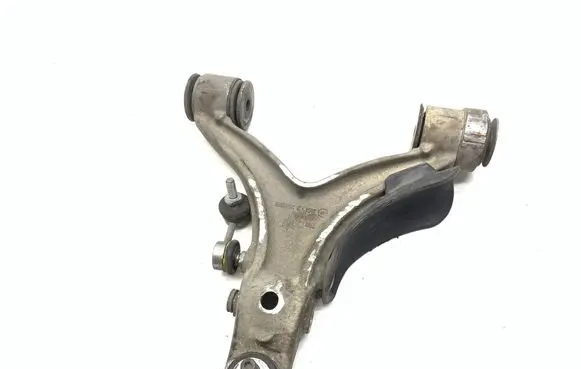 Maserati Quattroporte Front lower control arm/wishbone 3206581