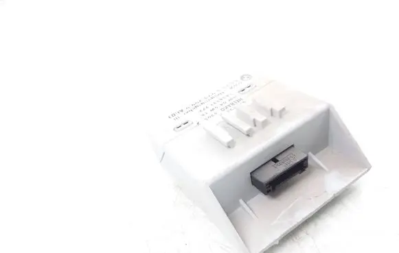 BMW 3 E46 Yaw turn rate sensor 6923209 65756923209