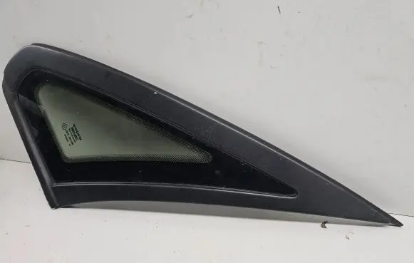 Volvo S80 Rear side window