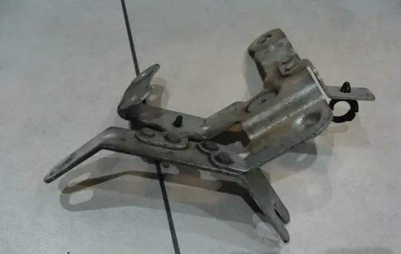 Opel Astra H Power steering pump mounting bracket 7625240111 18567