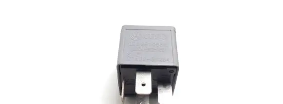 Volkswagen PASSAT B5.5 Other relay 8D0951253A V23134B52X301
