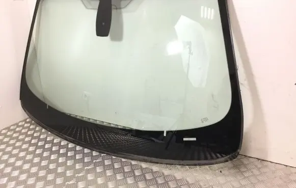 BMW 6 F12 F13 Front windscreen/windshield window 43R001586 7228569