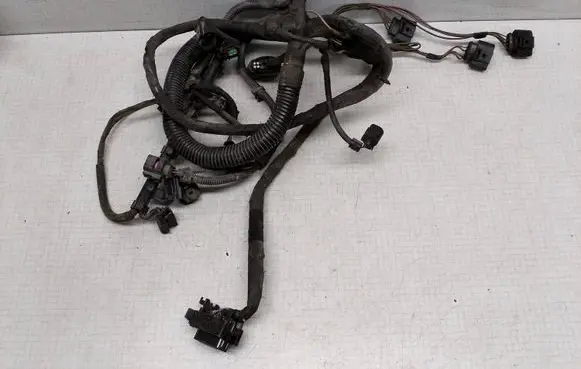 Volkswagen Golf V Engine installation wiring loom