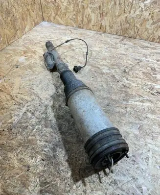 Mercedes-Benz S W220 Air suspension rear shock absorber C086054 990427015060 2203260104