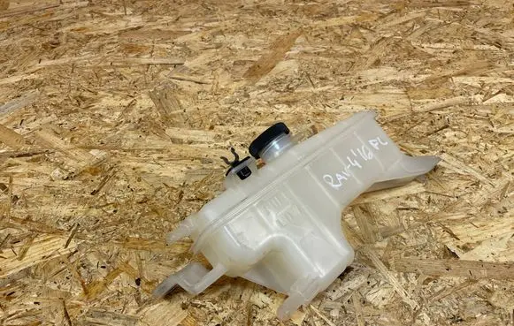 Toyota RAV 4 (XA40) Coolant expansion tank/reservoir 