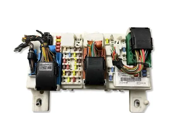 Ford Focus Fuse module 7M5T14A073CF