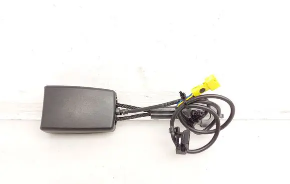 Mercedes-Benz C W205 Front seatbelt buckle A2058600169