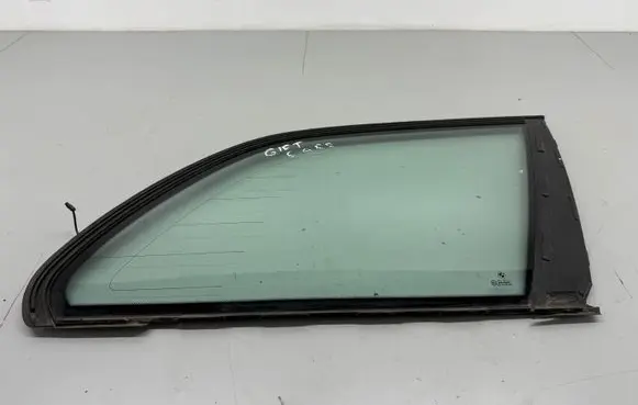 BMW 5 E39 Rear side window 43R00049