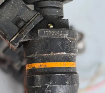 BMW 3 E36 Fuel main line pipe 1739242 17293209