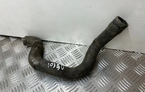 Volkswagen PASSAT B6 Engine coolant pipe/hose