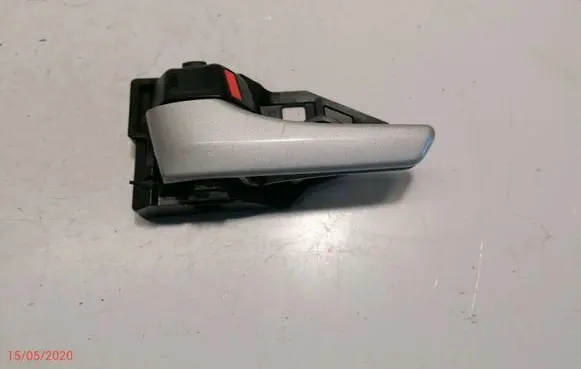 Toyota Prius (XW30) Front door interior handle