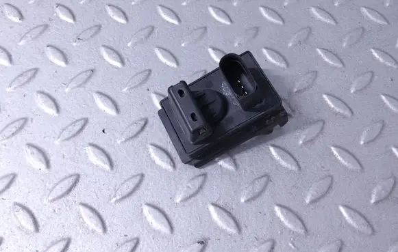 Volkswagen Phaeton Air quality sensor 4B0907659B