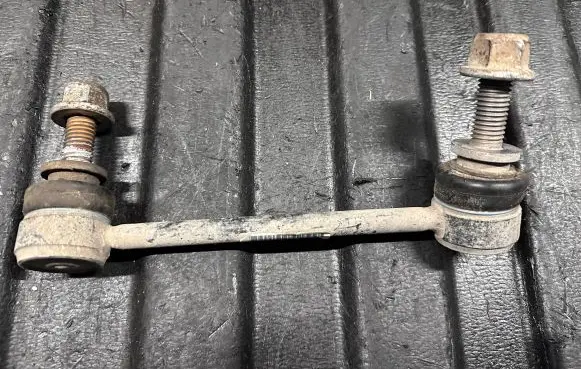 Land Rover Discovery 5 Rear anti-roll bar/stabilizer link CPLA5C486AC