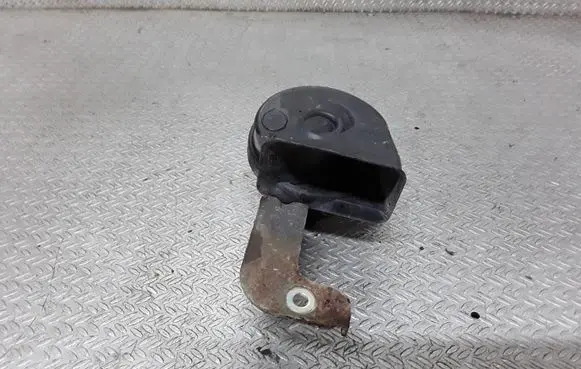 Volvo V50 Horn signal A046522