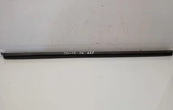 Hyundai Tucson TL Other front door trim element
