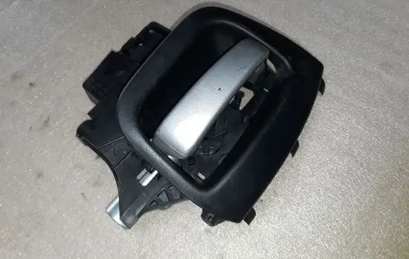 Peugeot Partner Sliding door interior handle 9682100777