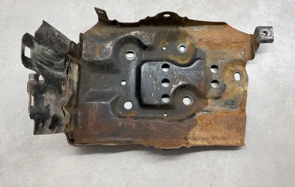 Nissan X-Trail T30 Battery tray