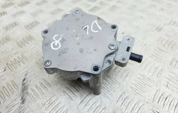 Audi A5 Sportback 8TA Vacuum pump 06J145100G