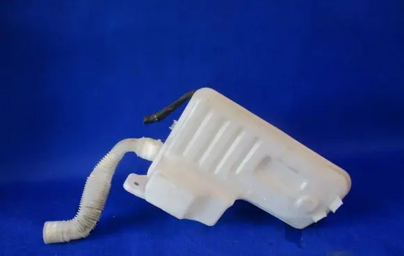 Skoda Octavia Mk3 (5E) Windshield washer fluid reservoir/tank 5Q0955448AE V113061121367 11062013