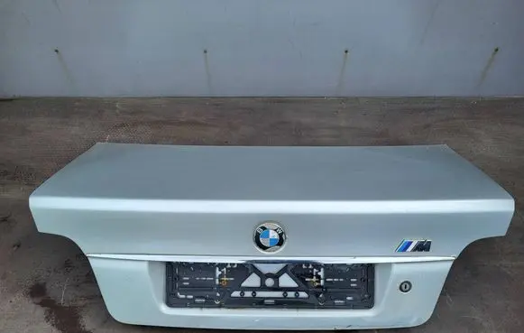 BMW 5 E39 Tailgate/trunk/boot lid 