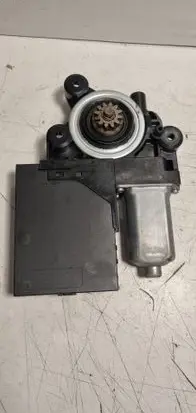 Volvo V50 Front door window regulator motor 31295170AA