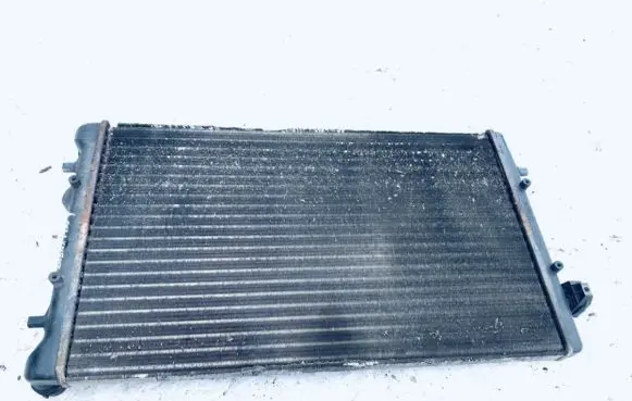 Volkswagen Golf IV Coolant radiator 1j0121253h