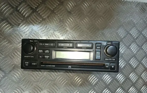 Honda CR-V Radio/GPS head unit trim 021769