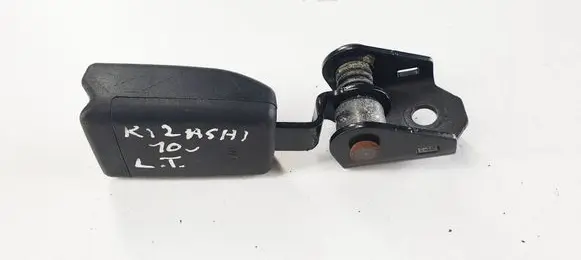 Suzuki Kizashi Rear seatbelt buckle 