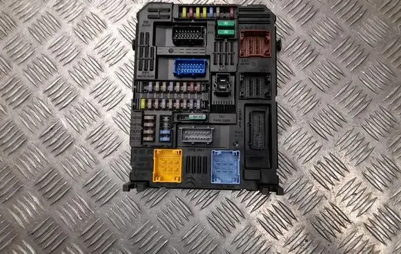 Fiat 600 Fuse box set 9855665080