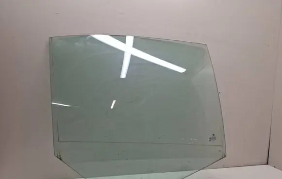 BMW 5 E60 E61 Front door window glass four-door 43R00049 E000258