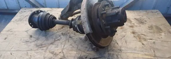 Nissan Terrano Front wheel hub