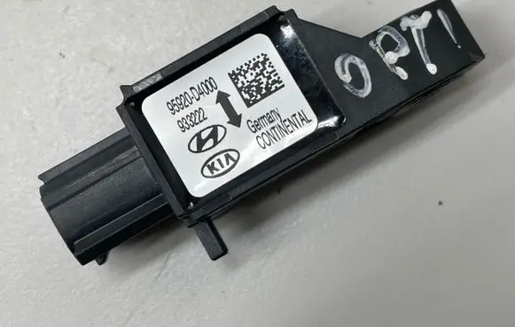 KIA Optima Airbag deployment crash/impact sensor 95920D4000