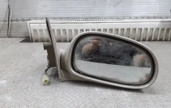 KIA Clarus Front door electric wing mirror E13015001